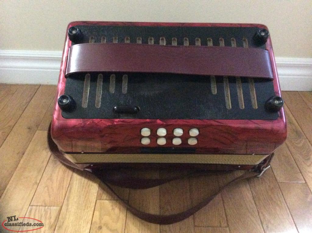 Hohner Club III M Deluxe button accordion. CF. Lark Harbour, Newfoundland Labrador NL