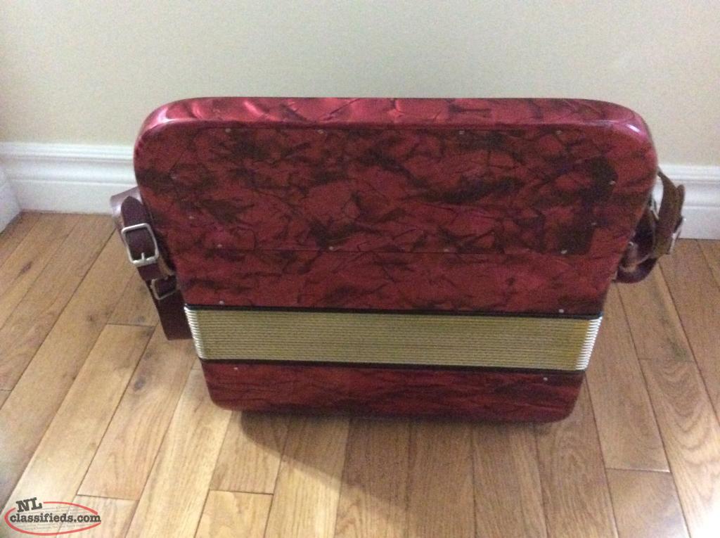 Hohner Club III M Deluxe button accordion. CF. Lark Harbour, Newfoundland Labrador NL