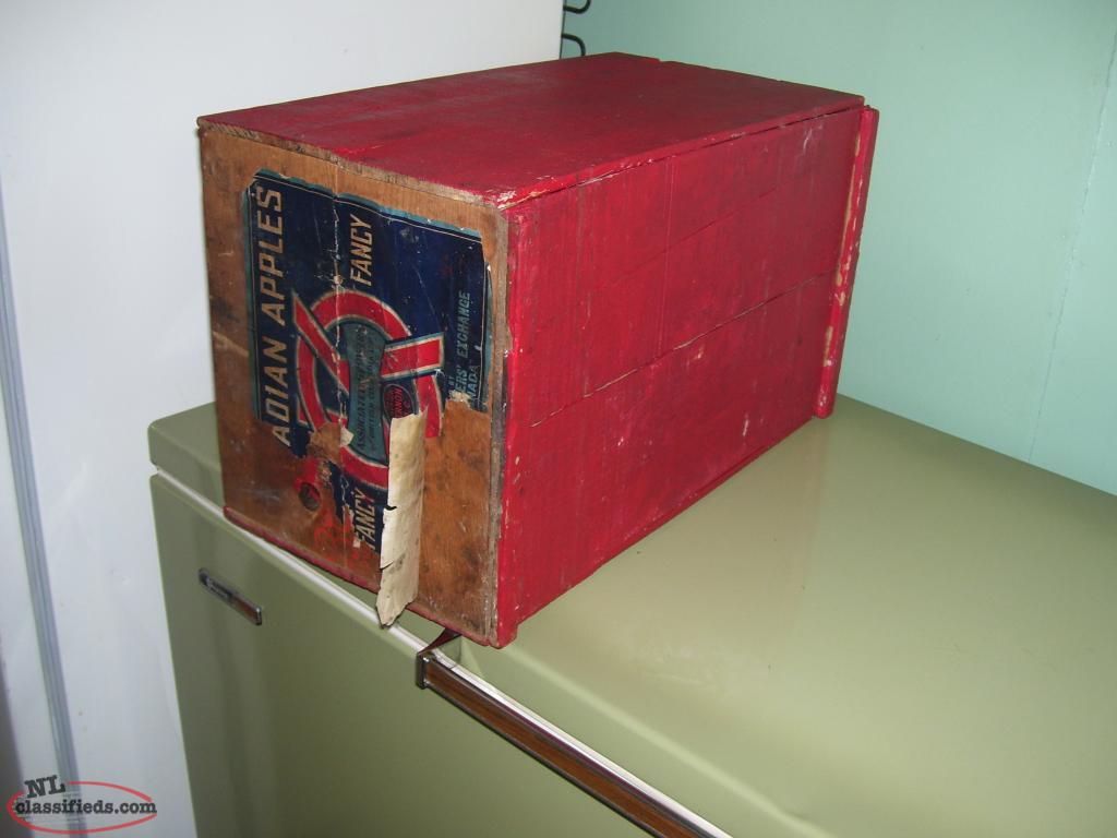 vintage apple box Grand FallsWindsor, Newfoundland Labrador NL Classifieds