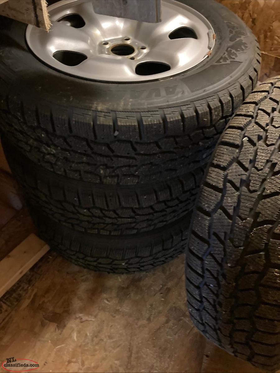 2015 jeep Cherokee winter tires Conception Bay South, Newfoundland