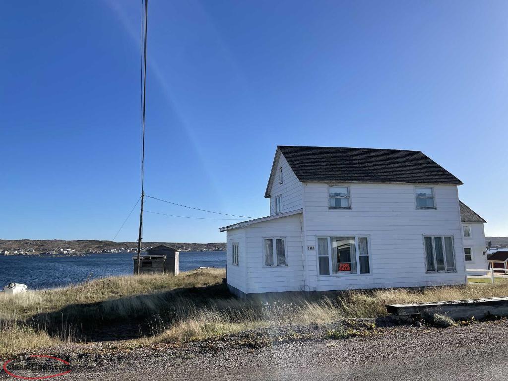 Oceanfront in Joe Batt's Arm, Fogo Island Joe Batt's Arm
