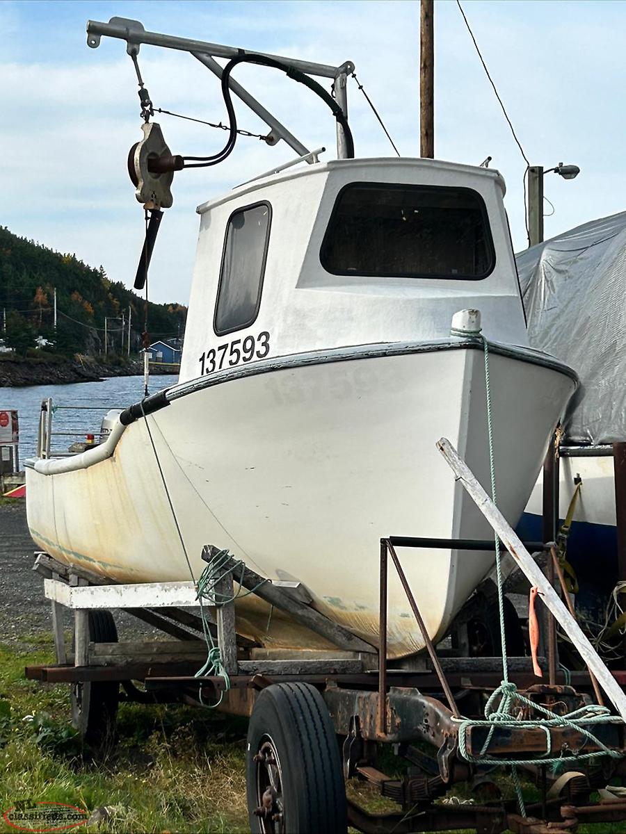 25’ Yates boat and outboard motors Leading Tickles, Newfoundland