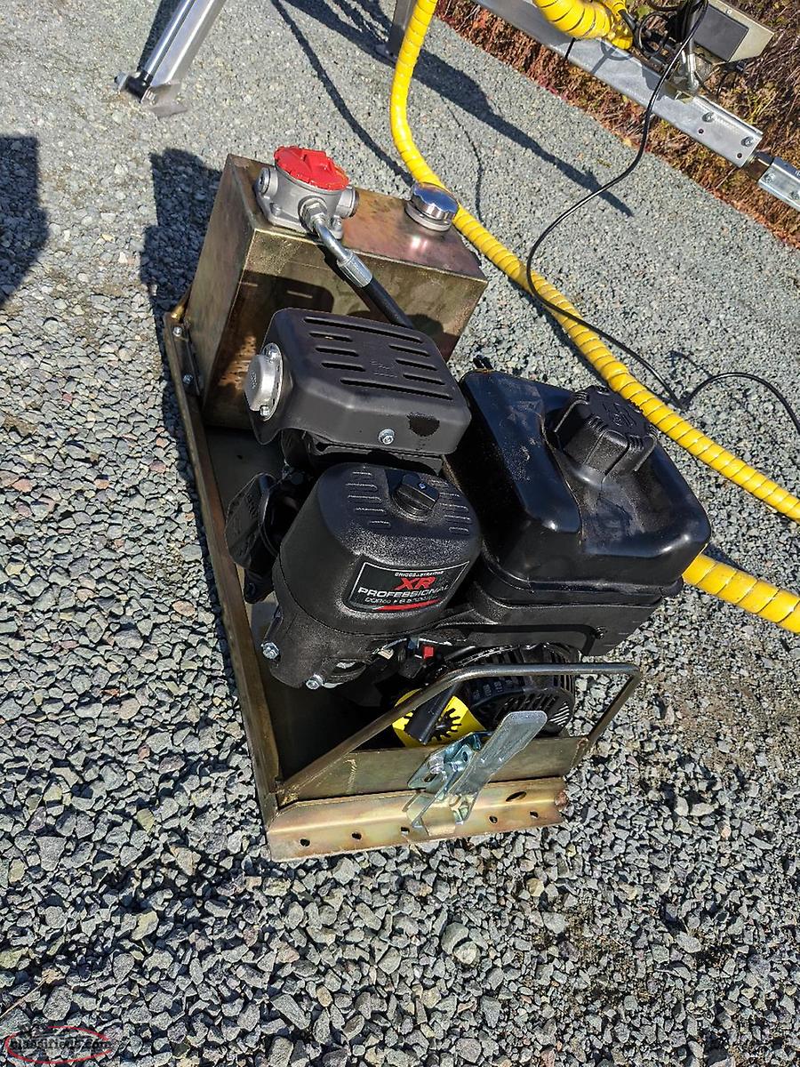 Hydraulic Log Loading Trailer Lewisport, Newfoundland Labrador NL