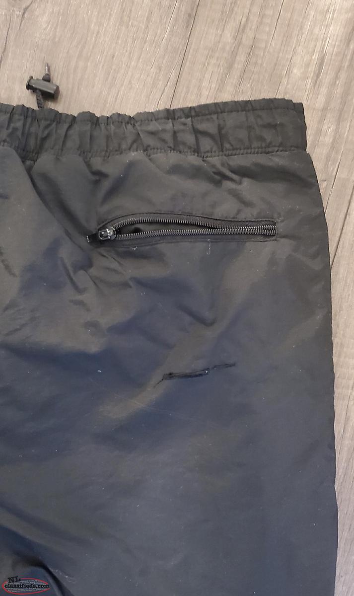 Mens(Or ladies) Snow Pants. Big Fit Large In Mens. St. John's