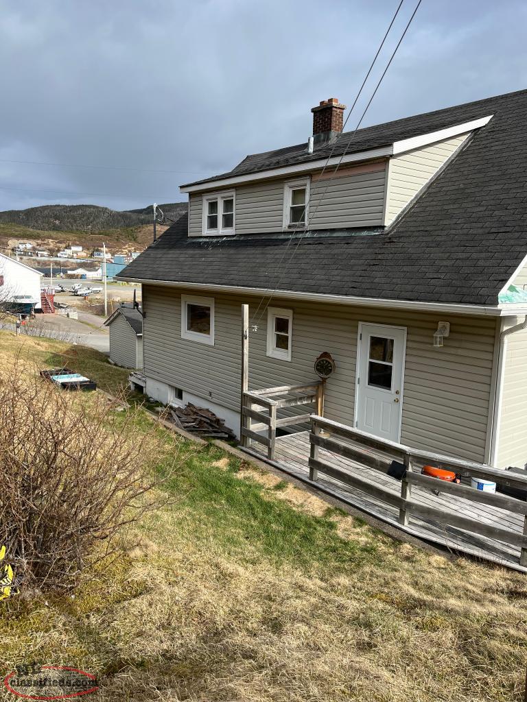 Ocean view House for Sale Harbour Breton, Newfoundland Labrador NL