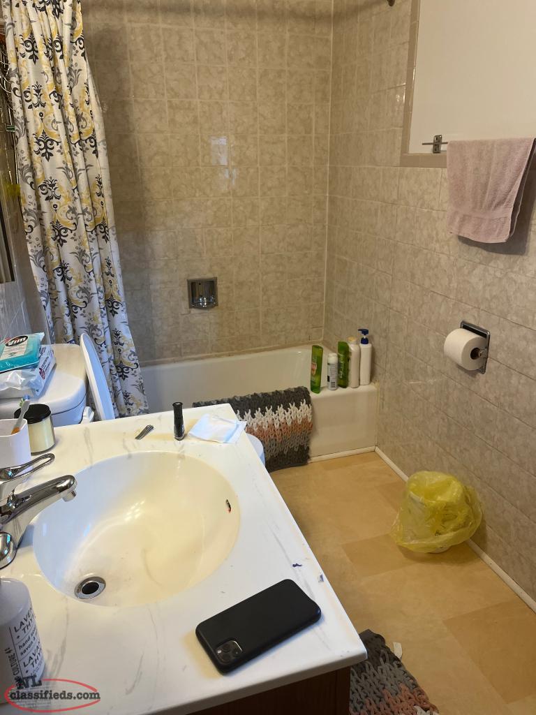 Ocean view House for Sale Harbour Breton, Newfoundland Labrador NL