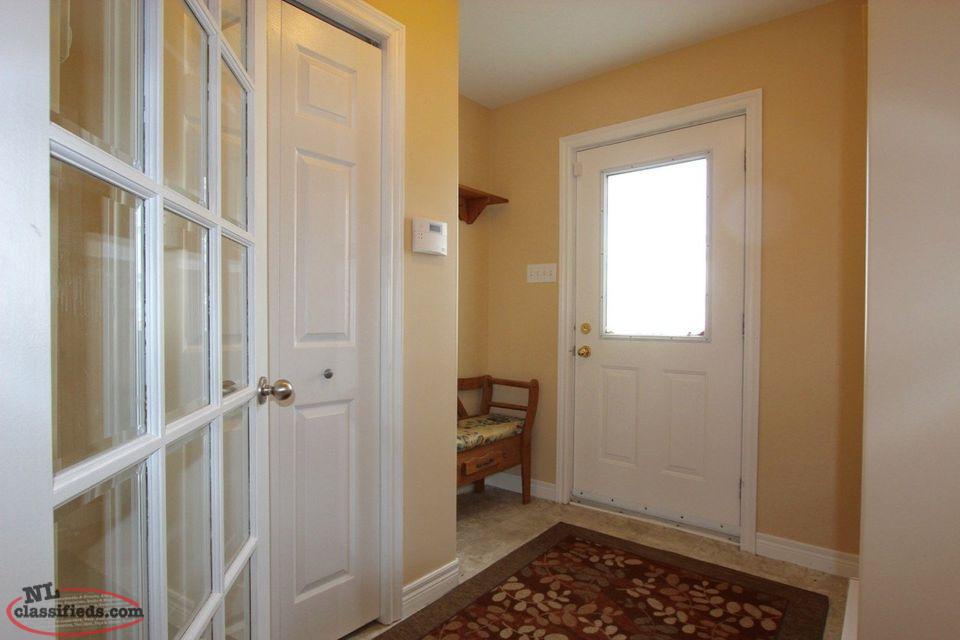 4 Bedroom, 2.5 bath House for Rent Mount Pearl, Newfoundland Labrador