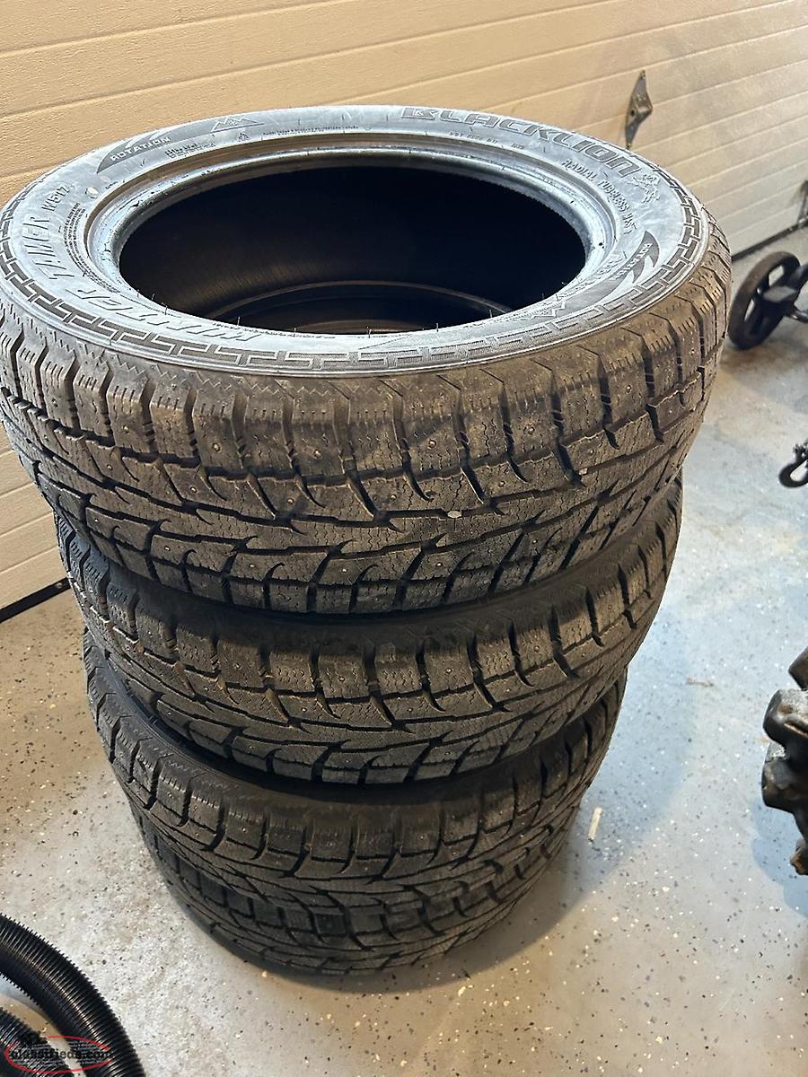 235/60/R18 Studded Winter Tires Clarenville, Newfoundland Labrador