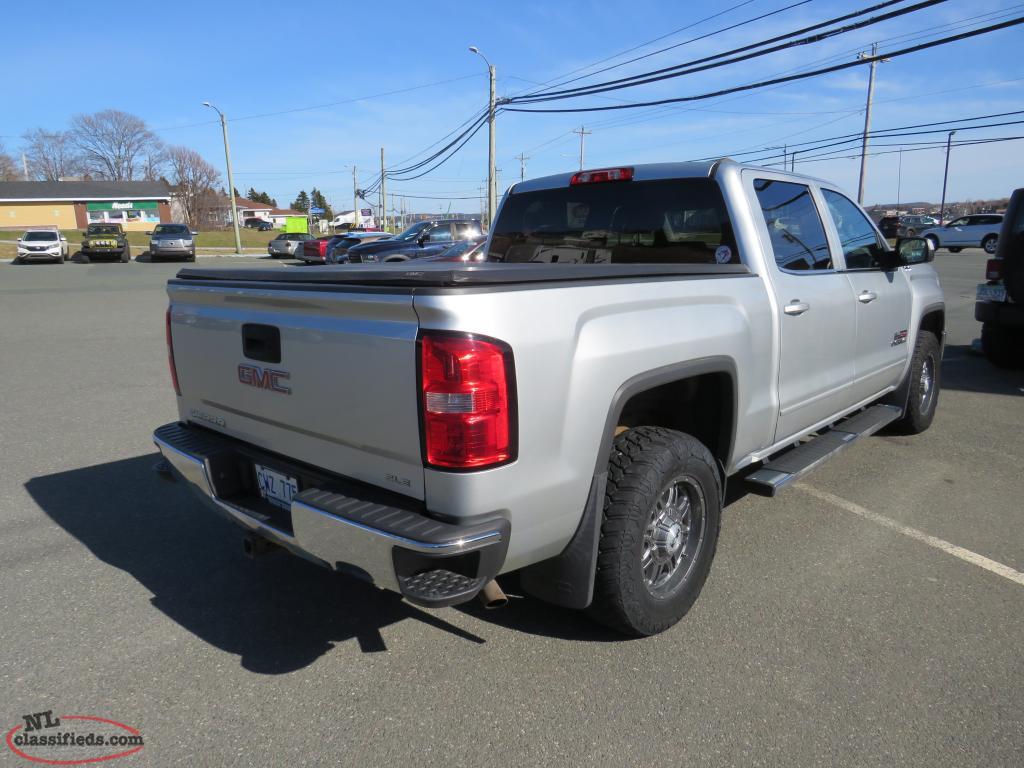 spotless clean 2015 gmc crew cab 4x4 Mt. Pearl, Newfoundland Labrador