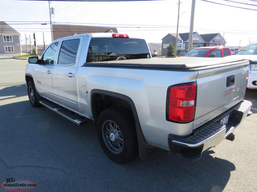 spotless clean 2015 gmc crew cab 4x4 Mt. Pearl, Newfoundland Labrador